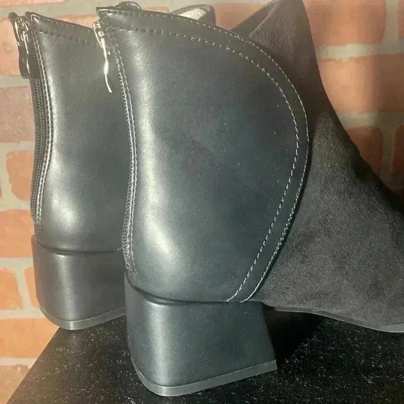 Black booties by Journee Collection Size 7WD - Picture 4 of 6